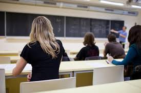 Image for Online Learning or Campus Life: Which Is Best for You?